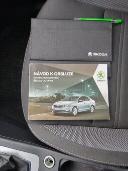 Škoda Octavia III 2019 koupeno ČR BENZÍN - 14