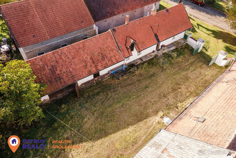 Prodej, zemědělská usedlost, pozemky 11145 m2, Chlum - 14