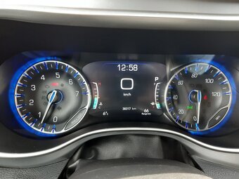 Chrysler Pacifica 3,6L, 7míst, adapt, nový model, 38.000km - 14