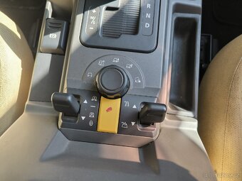 Land Rover Discovery 3 HSE + camp úprava - 14
