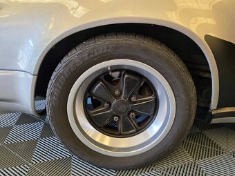 Porsche 911 SC 3.0 Coupé z roku 1983 - 14