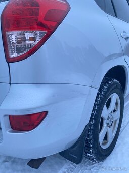 Toyota RAV4 2.0i - 14