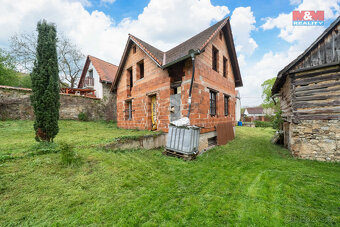 Prodej rodinného domu, 265 m², Vonoklasy, ul. Na Návsi - 14