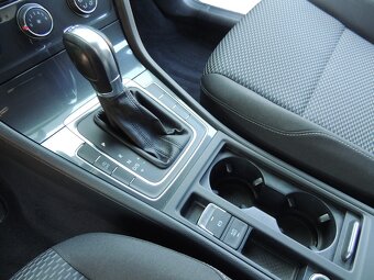 VW Golf Combi 1.6TDi,85kw,DSG,navi,4/2019,-21%DPH - 14