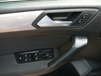 VW TOURAN 1.6 TDI 85KW FULLLED NAVI WEBASTO EL.TAŽNÉ 181kmR - 14
