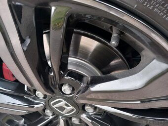 Honda Civic 1.5i VTEC Sport Plus 134 kW Manuál - 14