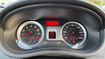 RENAULT CLIO RS 2.0i 145kW - 14