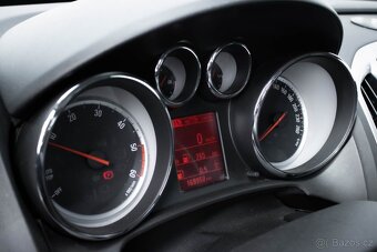 Opel Astra Sport Tourer 1.7 CDTI / AJ NA SPLÁTKY / - 14