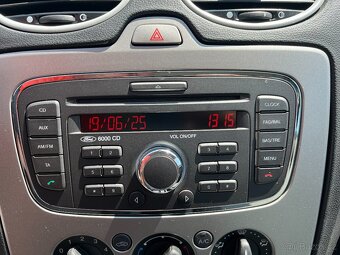 Ford Focus 1.6i 74kW sada kol, výhřev skla - 14