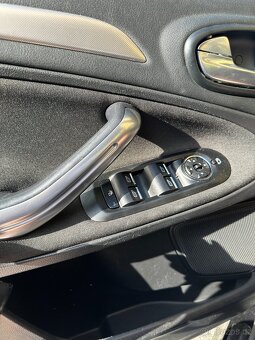 Ford S-Max - 14