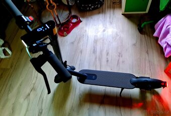 Elektrokoloběžka Xiaomi Mi scooter Nová včetně faktury se zá - 14