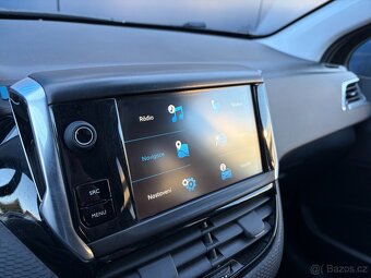 Peugeot 2008 ALLURE 110 koní, Automat, Navigace - 14