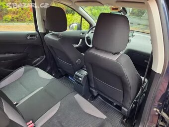 Peugeot 308 1.6i 88 kW tažné,83 tis.km,ČR,serviska,navi - 14