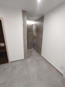 K pronájmu polovina RD - novostavba K. Vary - 14