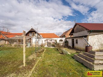 Božice, RD 3+1, garáž, dvůr, zahrada - rodinný dům - 14