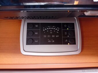 OBYTNÝ AUTOMOBIL FIAT ELNAGH 60000 KM - 14