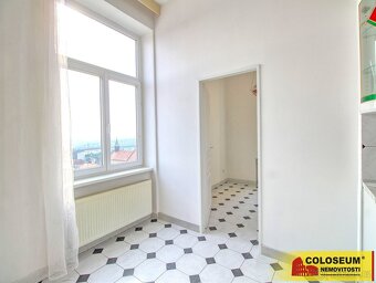 Znojmo, pronájem bytu 3+1, 96 m2, centrum města - byt - 14