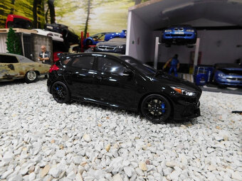 model auta Ford Focus ST Mk2 / Focus RS mk3 Otto mobile 1:18 - 14