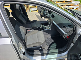 Opel Astra 1.6i - 14