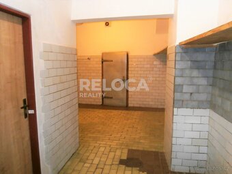 Obchod 60m2, Slaný, Soukenická ul v centru Slaného vstup z r - 14