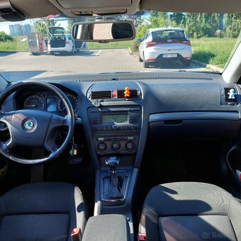 Škoda Octavia 1.9 tdi 77 kW. DSG ELEGANCE - 14