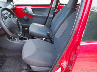 Peugeot 107 1.0 KOUPENO v ČR, 5 dveří - 14
