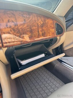 Jaguar XK8 - 14