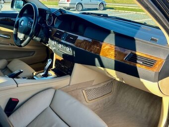 BMW 5 LCI 525i xDrive - 14