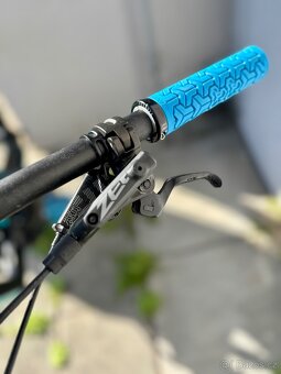AM/trailové kolo YT Jeffsy 27,5" - 14