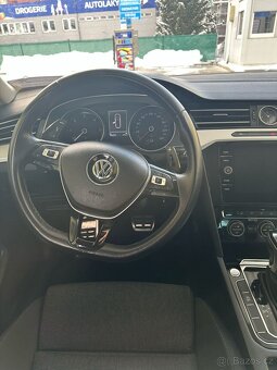 Volkswagen Passat - 14