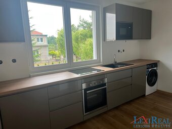 Pronájem rodinného domu 5+1 90 m2 se zahradou 700m2 - 14
