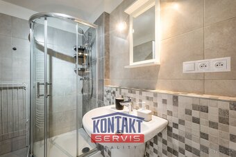 Nabízíme k prodeji zařízený mezonetový apartmán 2+kk, 73 m²  - 14