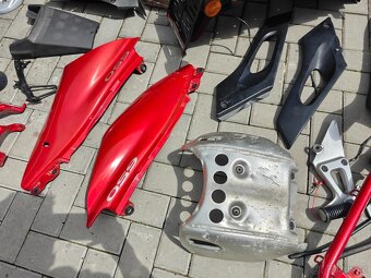 Suzuki XF 650 Freewind - Náhradní díly - 14