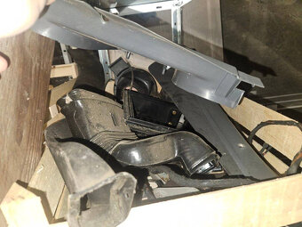 Ford Sierra - díly, volat - 14