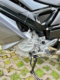 BMW f 800 st - 14
