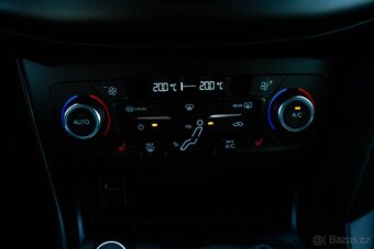Ford Focus Kombi 1.5 EcoBoost ST Line - 14