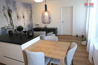 Pronájem bytu 2+kk, 52 m², Praha, ul. Milánská - 14