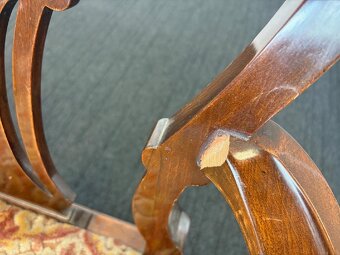 Starožitný psací stůl + 3 židle – masivní dřevo - 14