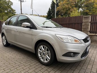 FORD FOCUS II 2,0i 107kW GHIA KŮŽE,STK,HATCHBACK - 14