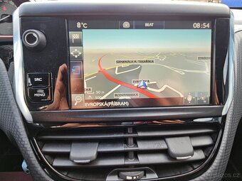 Peugeot 2008 1.2PT 110 GTline EAT6 - 14