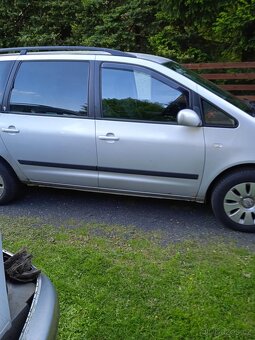 Ford Galaxy - 14