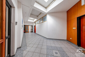 Pronájem kanceláře 79 m², Masarykovo náměstí - 14