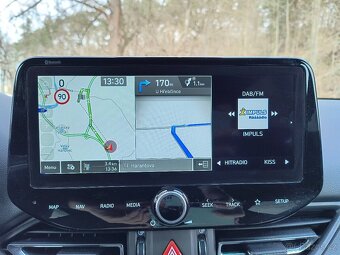 Hyundai i30 combi 1.majitel, garážované rok 2023 - 14
