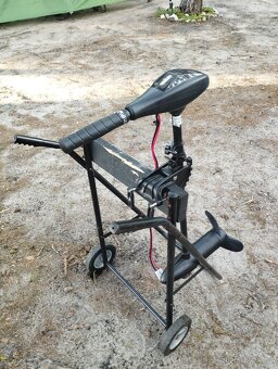 Člun s motorem Parsun 9.8 4t, a elektromotorem - 14