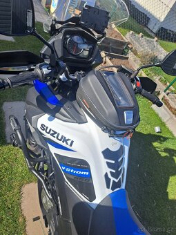 Suzuki V-Strom XT 650 - 14