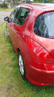Peugeot 308  1,6 hdi - 14