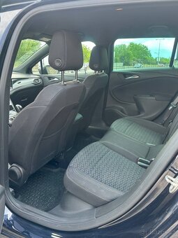 Opel Astra Sports Tourer  2019 - 14