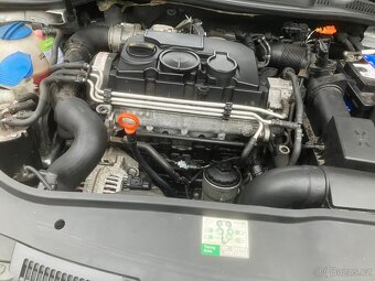 VW GOLF V. kombi - 14