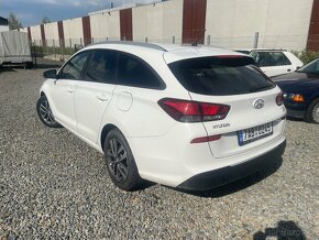 Hyundai i30 1,0 T-GDI GO nové ČR servisované - 14
