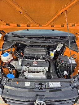 Volkswagen Polo Cross 1.4,R.V.2012,84KKM,DSG,ZÁRUKA - 14